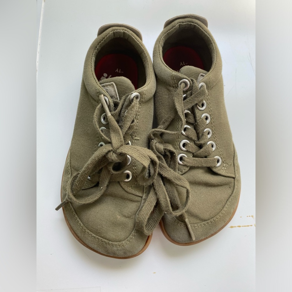 Splay Kids Olive Green Barefoot Shoes